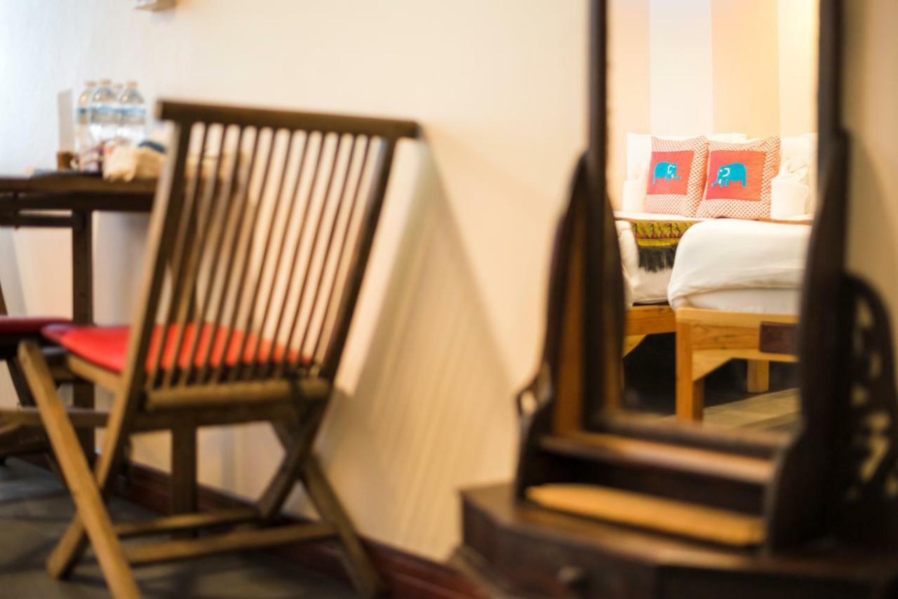 At Phra Sing Retro Otel Chiang Mai Dış mekan fotoğraf