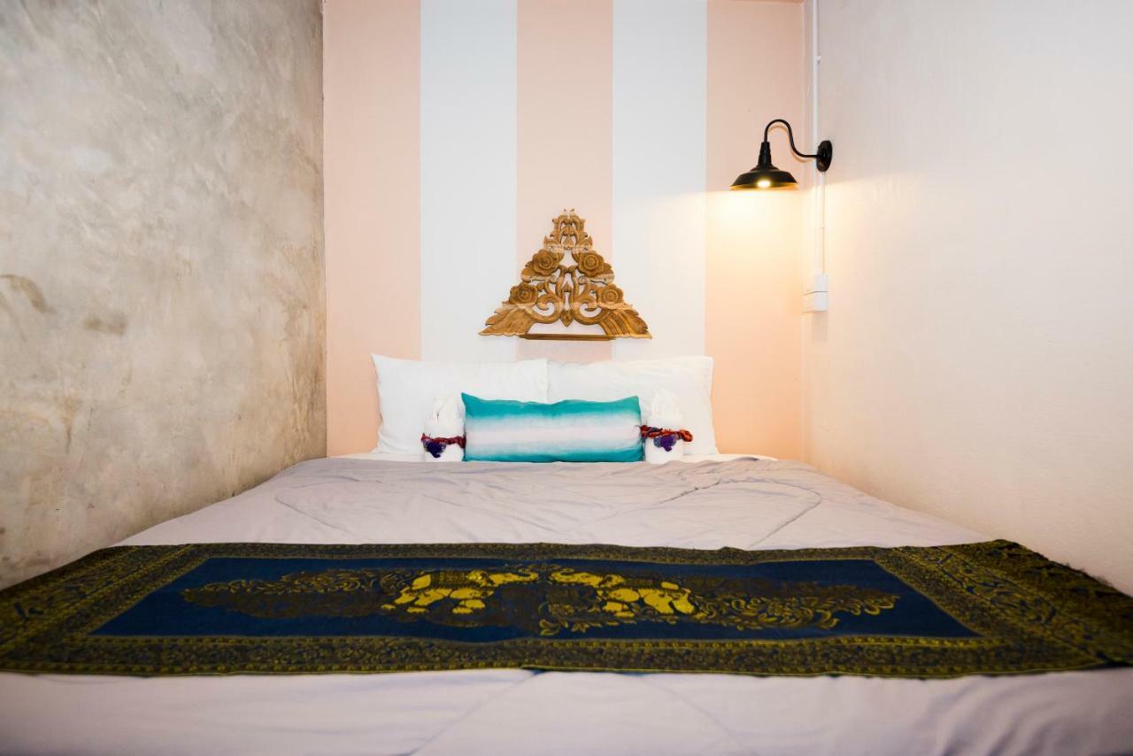 At Phra Sing Retro Otel Chiang Mai Dış mekan fotoğraf